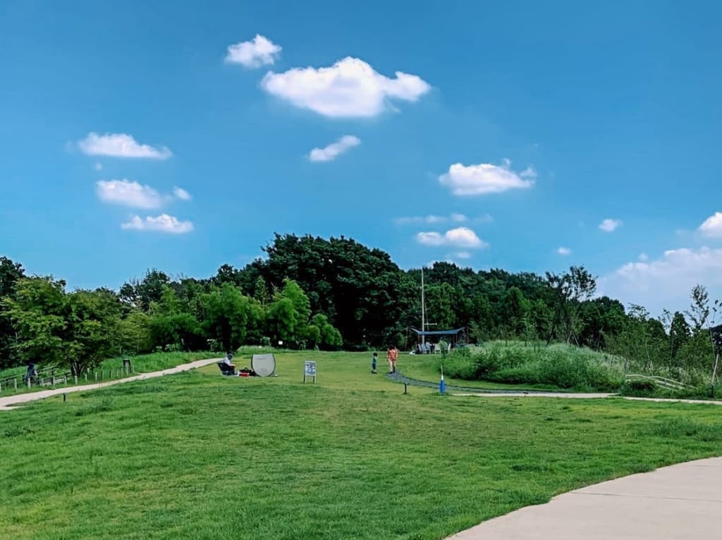 町田薬師池公園四季彩のグランピング場所1