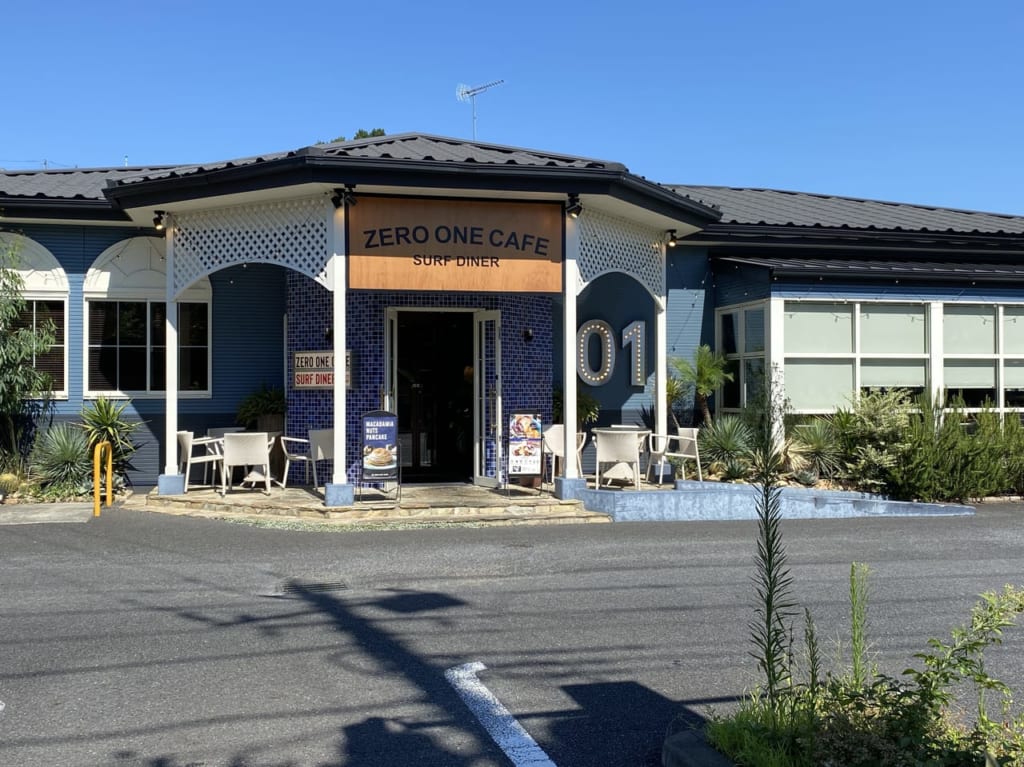 01 ZERO ONE CAFE SURF DINER 金井店.外観