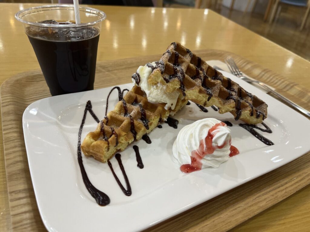ワッフル　スローワールドカフェ