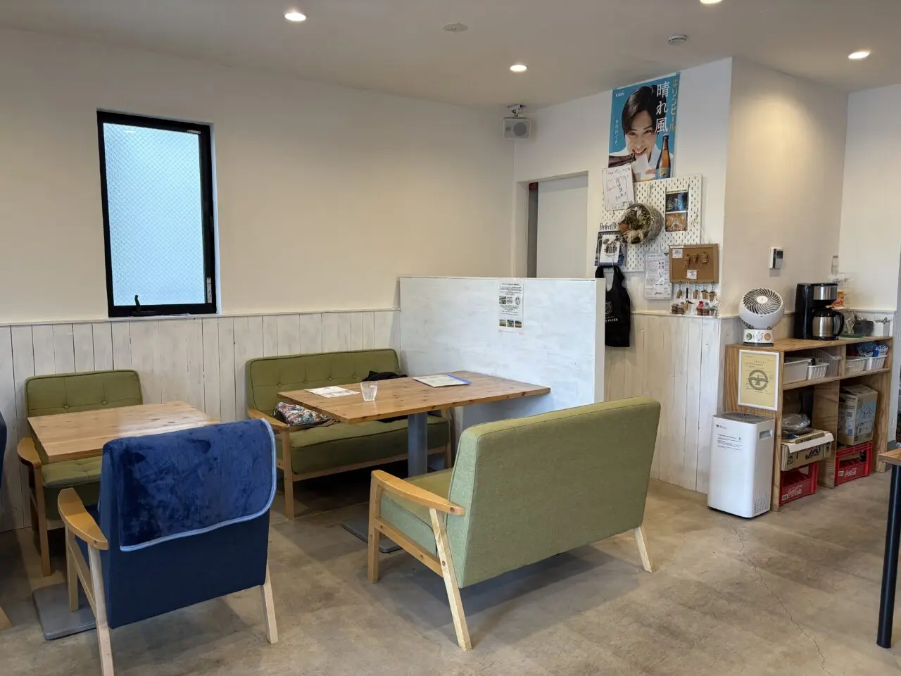 おにぎりカフェ タイムフライズ 店内