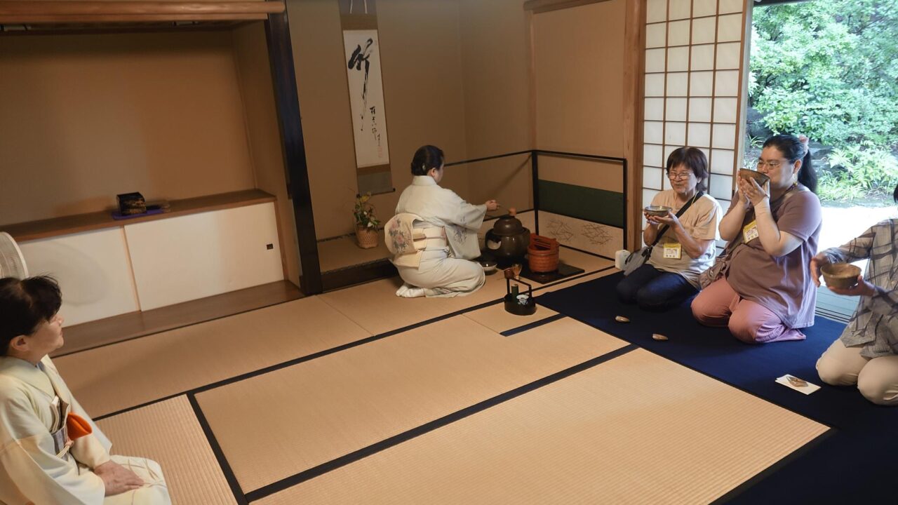 虚心亭お茶席